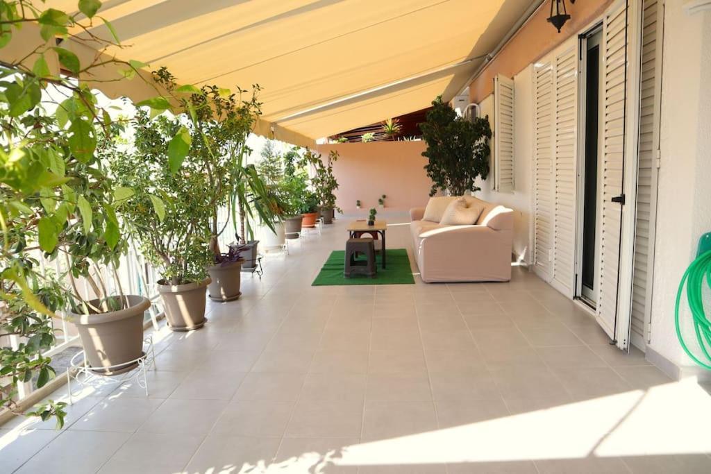 Great Apartment, Large Balcony 公寓 *