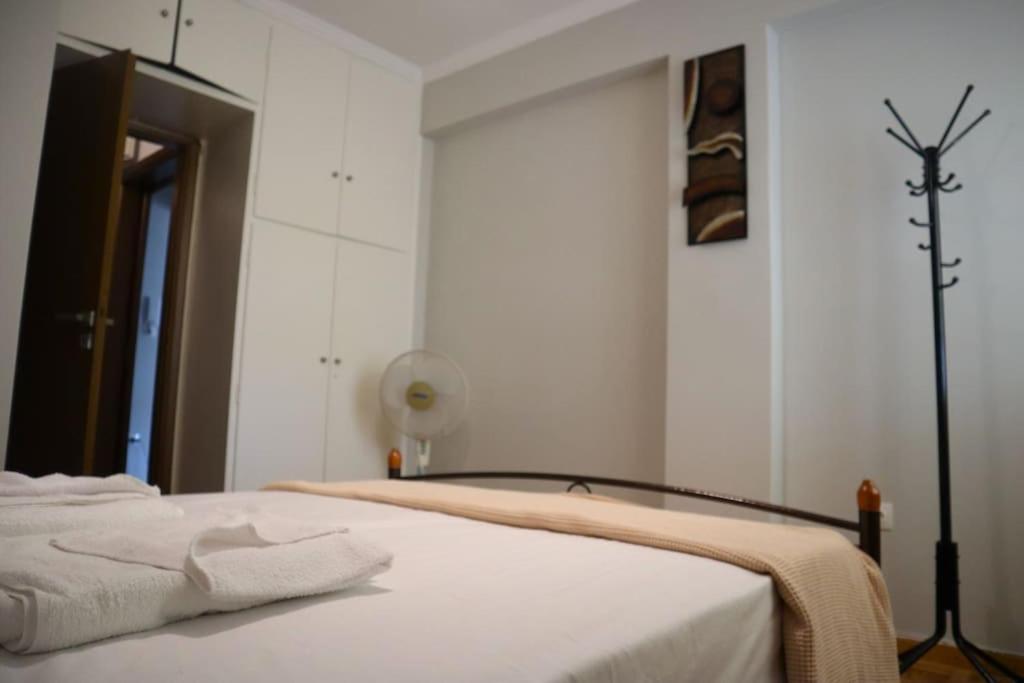Great Apartment, Large Balcony Athens