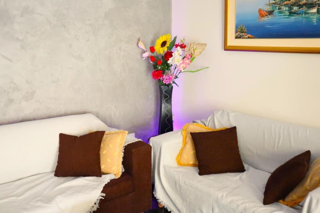 Апартаменты Great Apartment, Large Balcony Афины